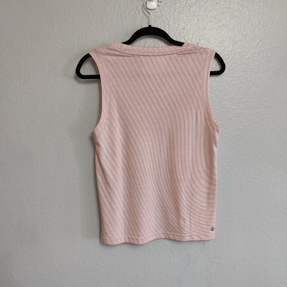 Adidas women's active top size M - Picture 4 of 8